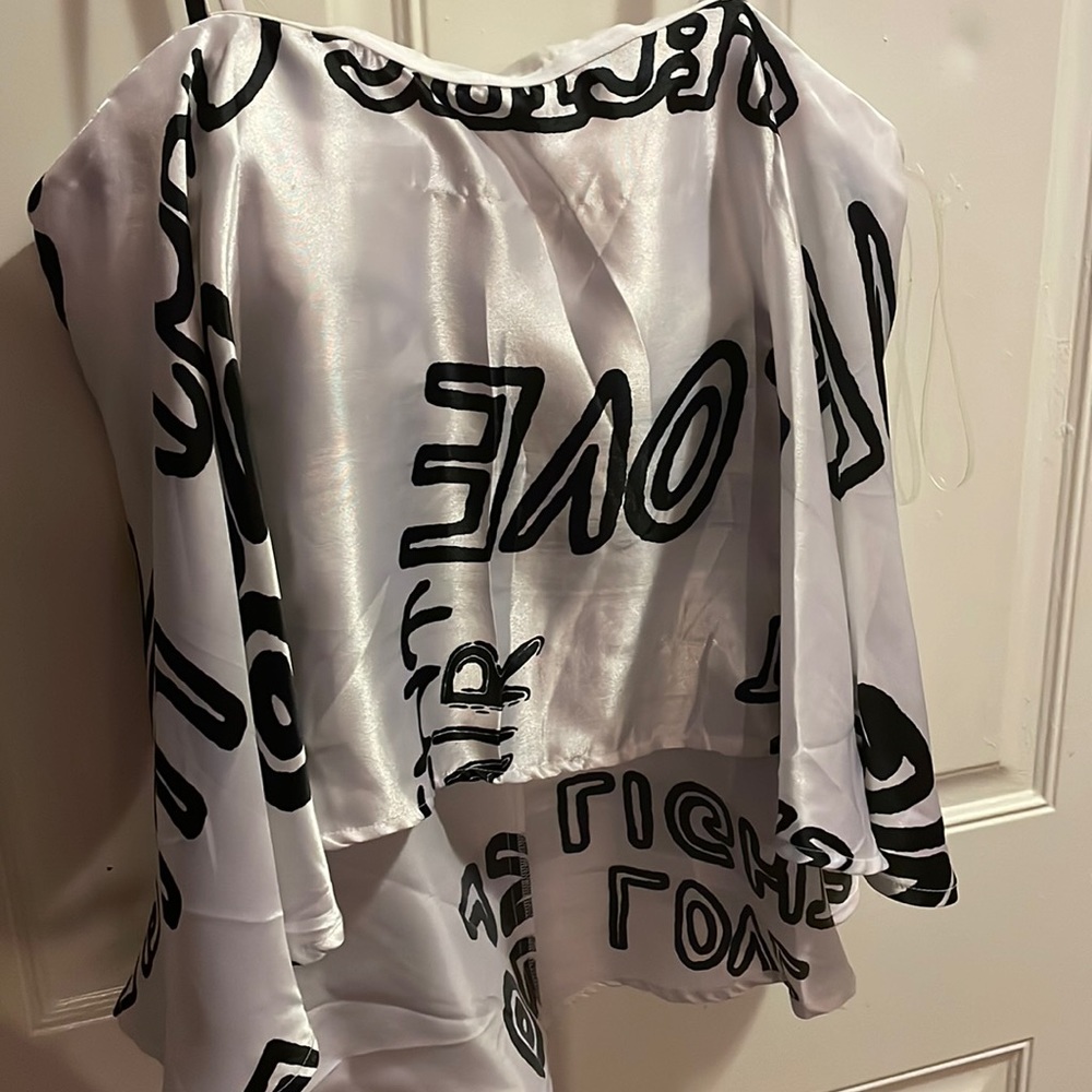 Women satin “Love crop top